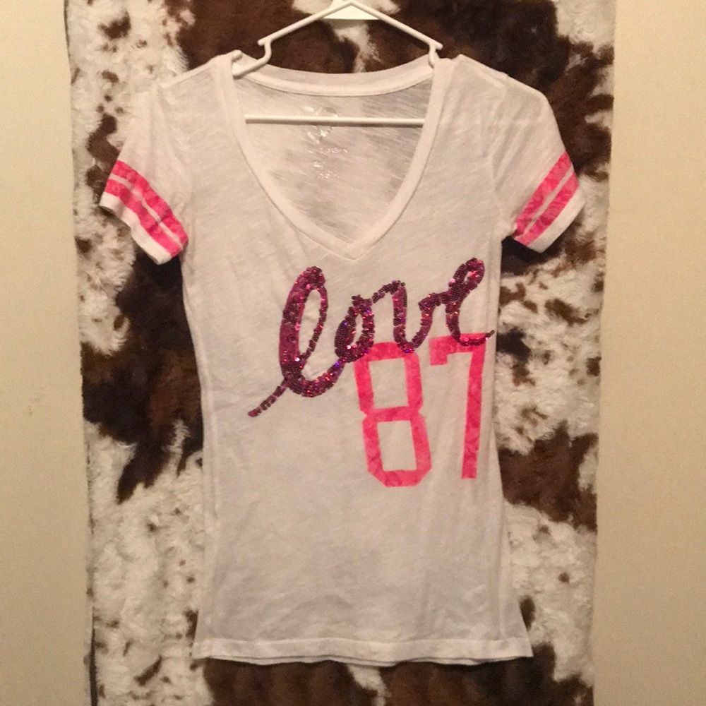 Woman’s small Aeropostale t-shirt